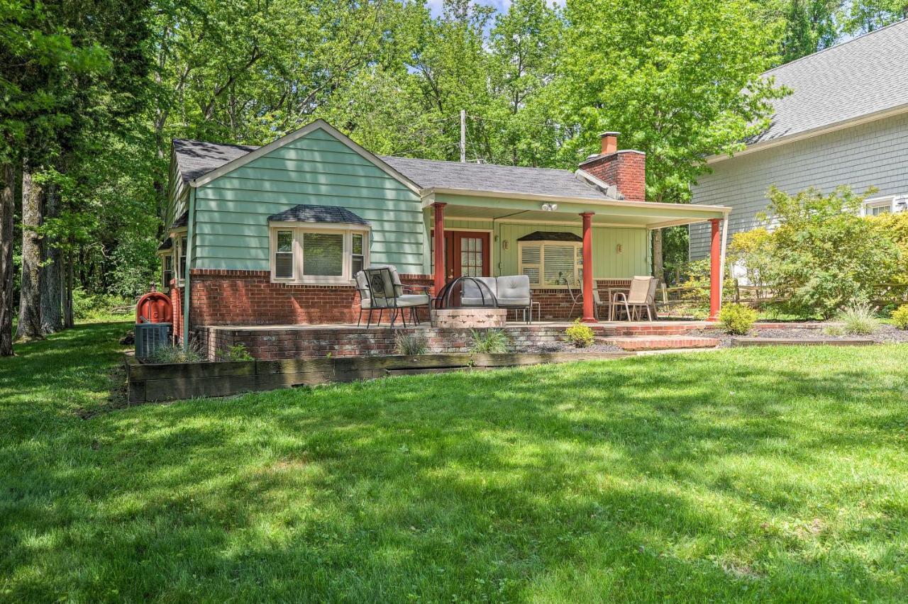 Waterfront Annapolis Home Fire Pit And Fishing Pier Exterior photo